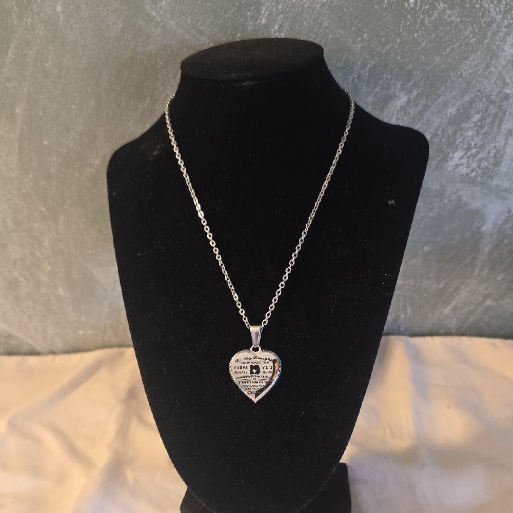"To My Daughter, I Love You, Love Mom" Heart Pendant Necklace NIB